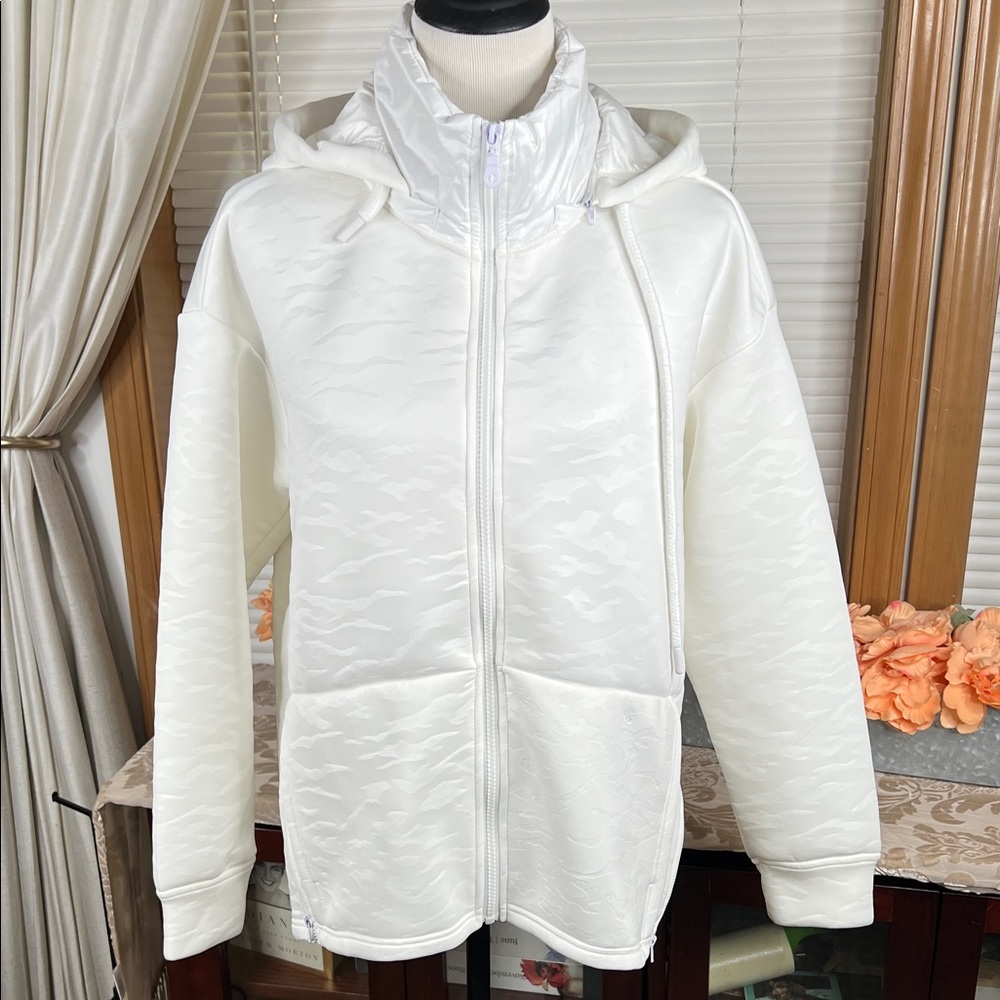 Fabletics White Camo Zip Up Hoodie Jacket Size Small